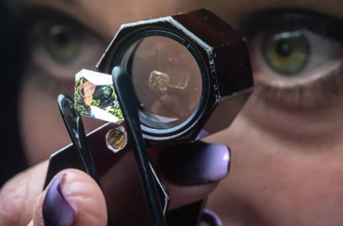 ABŞ Rusiyadan almaz idxalına qadağa qoydu