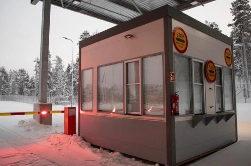 Finlandiya Rusiya ilə sərhəd qapılarını daha 2 ay bağlı saxlayacaq