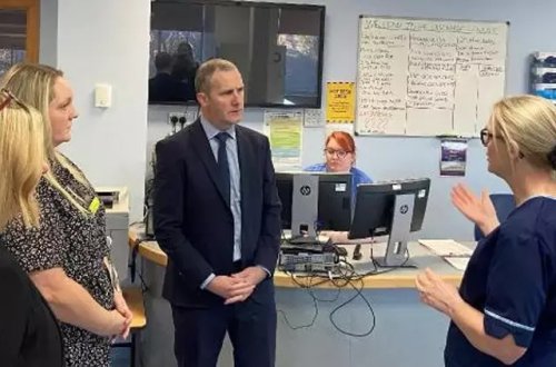 Şotlandiyanın səhiyyə naziri Maykl Matheson istefa verib