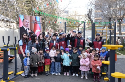 Nəsimi rayonunda növbəti “Abad həyət” sakinlərin istifadəsinə verilib