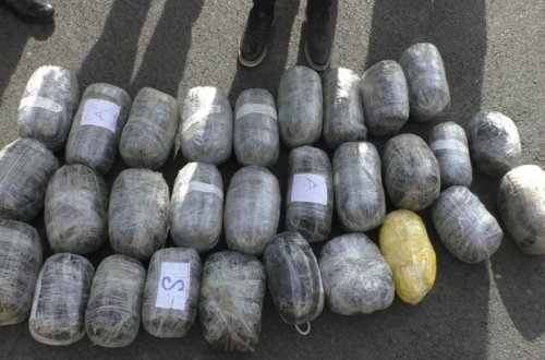 Yardımlıdan Bakıya 53 kiloqram narkotik gətirmək istəyənlər TUTULDULAR - FOTO