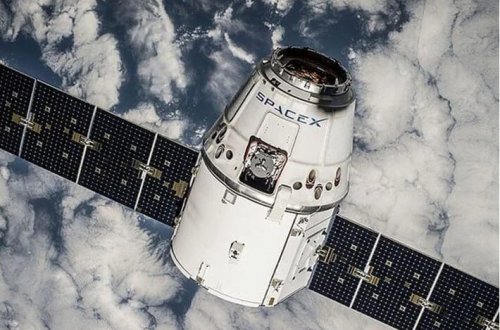 SpaceX 100 Starlink peykini ləğv edir