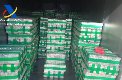 İspaniya polisi saxta elektrik generatorunda gizlədilən səkkiz ton kokain ələ keçirib