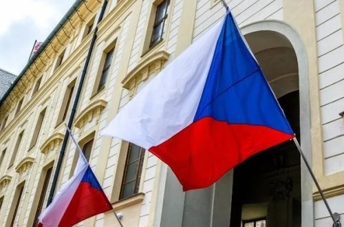 Çexiya yeni viza qərarı verib