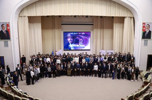 “Reza Deghatinin gözündə Xocalı soyqırımı” adlı görüş keçirilib