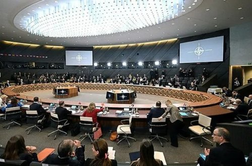 NATO-nun müdafiə nazirlərinin toplantısı başlayıb