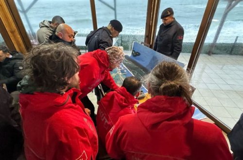 Mərmərə dənizində batan gəmidə itkin düşənlərdən ikisinin meyiti aşkarlanıb - FOTO