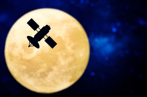 Yaponiya dünyanın ilk taxta peykini orbitə buraxacaq