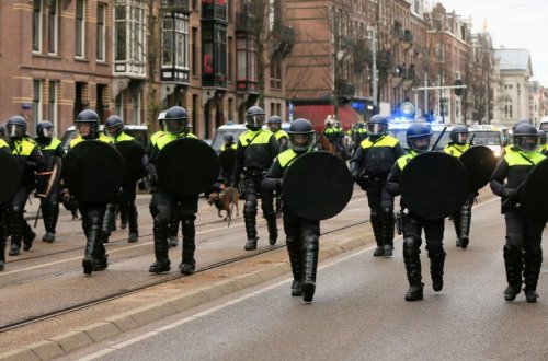 Haaqada eritreyalıların iştirakı ilə iğtişaşlar olub