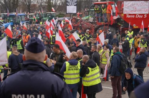 Polşada fermerlərin etirazları davam edir