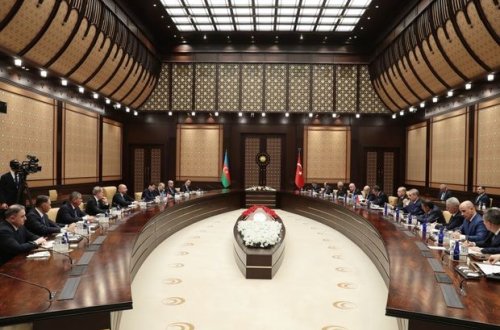 Azərbaycan və Türkiyə prezidentlərinin geniş tərkibdə görüşü olub - YENİLƏNİB + FOTO