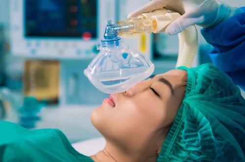 Cənubi Koreyada bu səbəbdən minlərlə təcrübəçi həkim istefa verdi