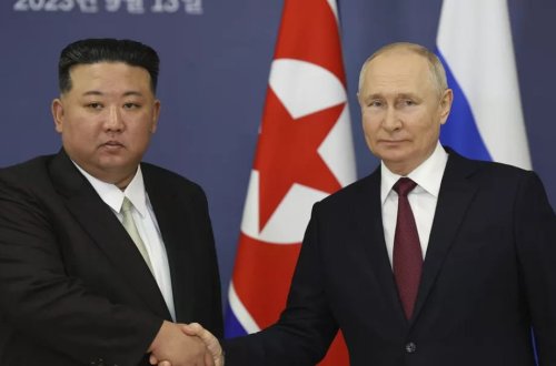 Putin Şimali Koreya liderinə avtomobil hədiyyə etdi