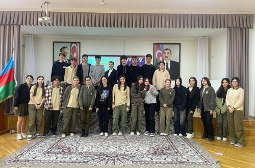 “Təhlükəsizlik məktəbi” gənclər üçün yol hərəkətinin təhlükəsizliyi sahəsində maarifləndirmə işinin təşkili” adlı layihəsinin icrasını  davam edir