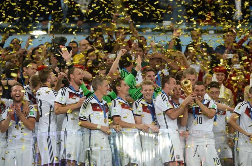 Almaniyanın əfsanəvi futbolçularından biri Andreas Brehme dünyasını dəyişdi