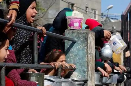 BMT Qəzzanın şimalına ərzaq yardımını DAYANDIRDI