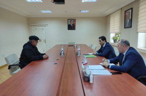 Aqrar Sığorta Fondunun sədri Fuad Sadıqov Şəkidə vətəndaşları qəbul edib, fermerlərlə görüşüb