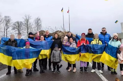 11 ukraynalı uşaq öz ölkələrinə qayıdıb