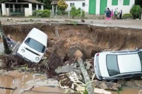 Braziliyada daşqın və torpaq sürüşmələri nəticəsində 8 nəfər ölüb