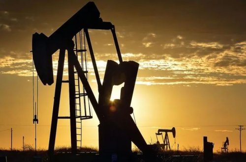 Neft qiymətləri üfüqi tendensiya ilə başlayıb