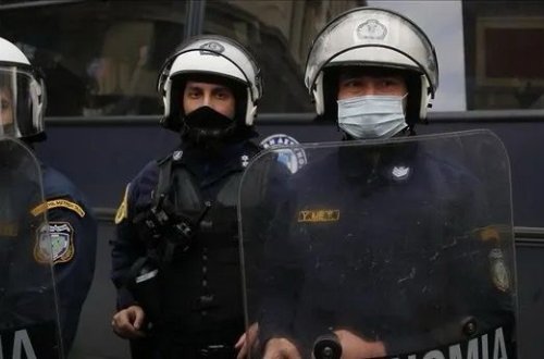 Yunanıstanda terror fəaliyyətində iştirakda ittiham olunan 6 nəfər həbs edilib