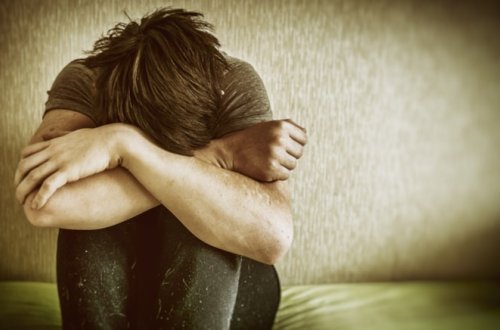 14 yaşlı uşağa təcavüz edən fenomen həbs edildi