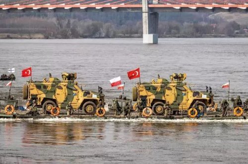 Türk əsgərləri NATO təlimində iştirak edib