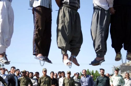 Ötən il İranda azı 834 nəfər edam edilib