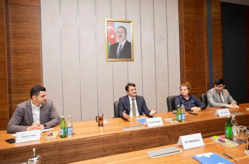 Türkiyəli qonaqlar 