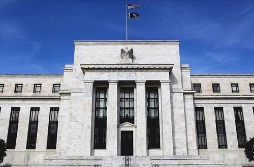 Fed hesabatı iqtisadi aktivliyin artdığını göstərib