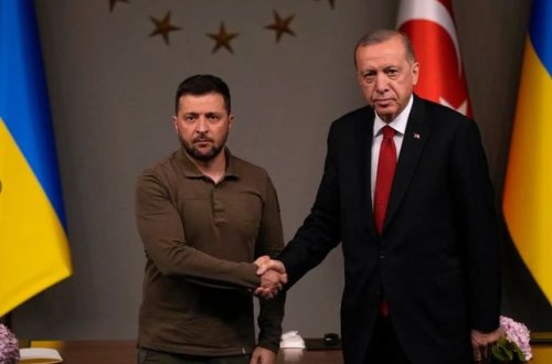 Zelenski martın 8-də Türkiyəyə səfər edəcək