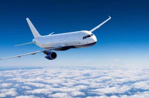 Rusiya aviaşirkəti Novosibirskdən Bakıya uçuşları bərpa edib