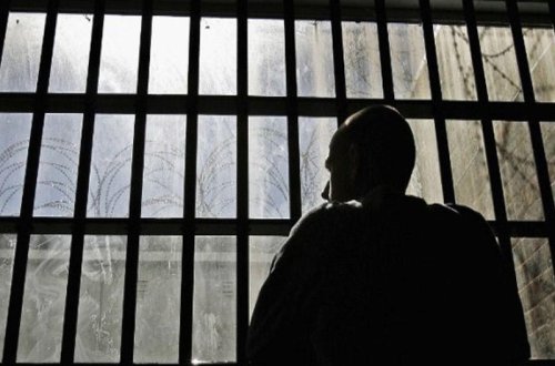 Həbsxanaya narkotik keçirmək istədilər - unikal üsul - FOTO