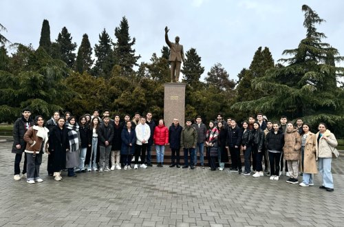 Biz gələcəyin vəkilləriyik!” adlı qış məktəbi yekunlaşdı