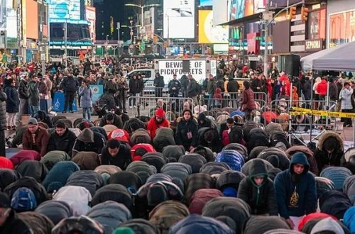 Nyu-Yorkun mərkəzində təravih namazı qılınıb