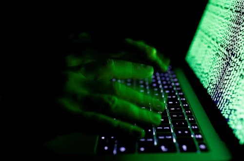 Fransada kiberhücum təhlükəsi: Nazirliklərin internet saytları çökdü