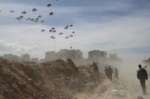 ABŞ-dan Qəzzaya havadan humanitar yardım göndərilib