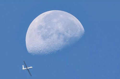 ABŞ Qırmızı dənizdə husilərə aid 6 pilotsuz təyyarəni vurub