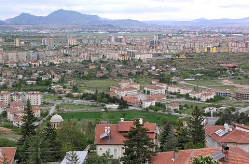 Qırğızıstan vətəndaşlarını Rusiyaya getməməyə çağırdı