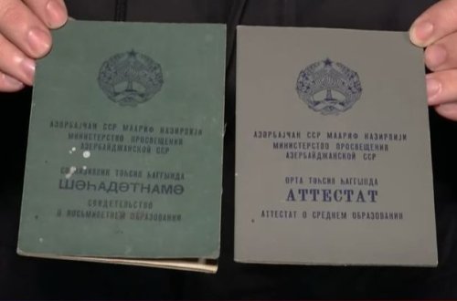 Xankəndidə ermənilərin yaşadığı evdən Azərbaycan SSR tərəfindən verilən sənədlər tapıldı - VİDEO