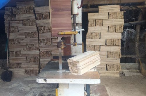 Qanunsuz fəaliyyət göstərən taxta sexi aşkarlandı - FOTO