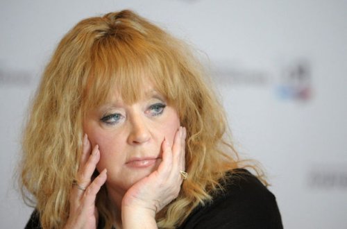 Rusiyada Alla Puqaçovanın xarici agent kimi tanınması proseduruna başlanılıb