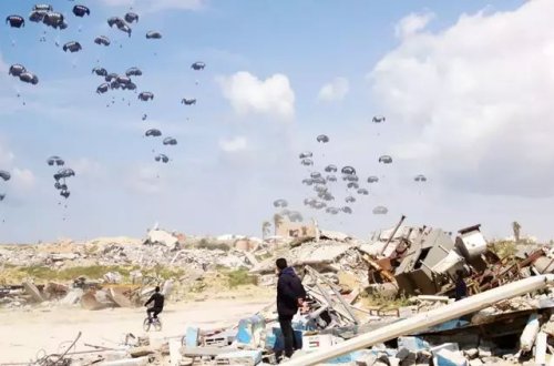 Qəzzada 18 nəfər paketlərə çatmağa çalışarkən ÖLÜB