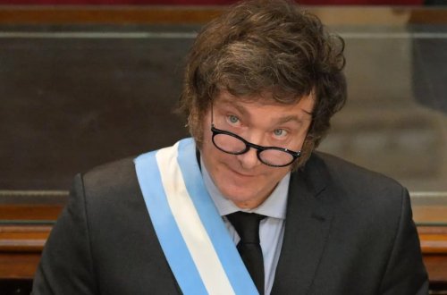 Kolumbiya bütün Argentina diplomatlarını ölkədən çıxarır