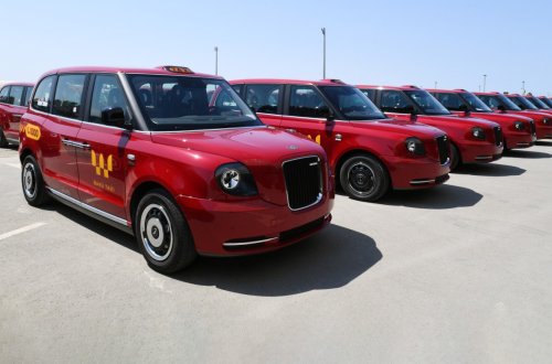 Azərbaycanda taksilər ağ və qırmızı rəngdə olacaq