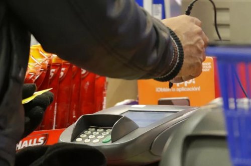 Ermənistanda banklar Rusiyanın “Mir” kartlarından istifadəni dayandırır