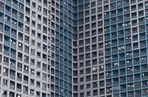 Çində mənzil satışlarında azalma davam edir