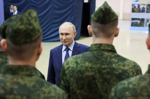 Putin 150 min nəfərin məcburi hərbi xidmətə çağırılması haqqında fərman imzalayıb