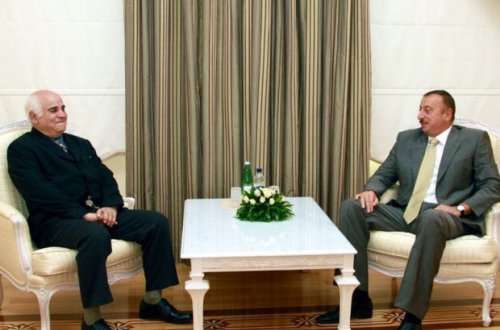 Cavad xan nəslinin nümayəndəsi Rza Cavadxani vəfat edib - FOTO