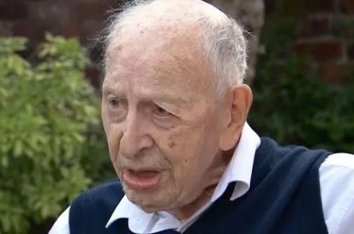 Dünyanın ən yaşlı kişisi 111 yaşlı britaniyalı Con Tinnisvuddur